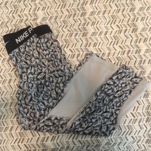 Nike Pro leggings